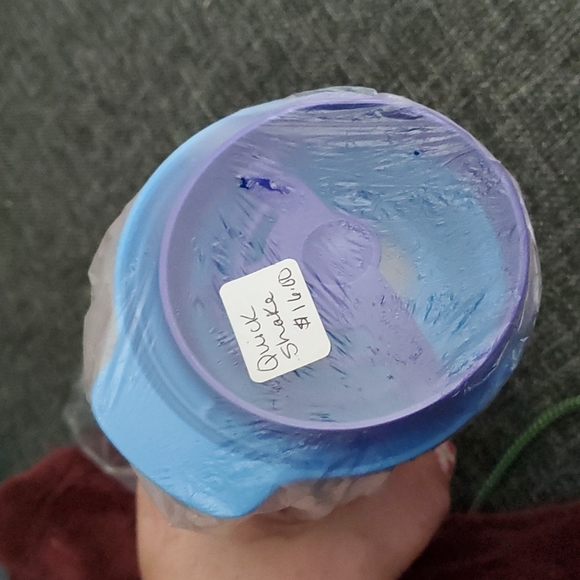 Tupperware Quick Shake - Picture 2 of 5